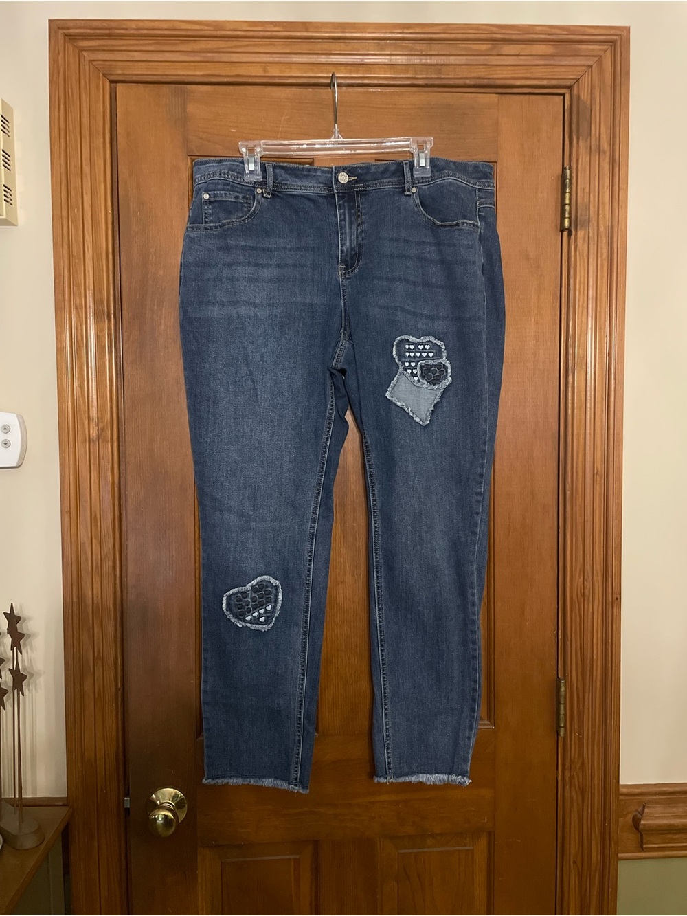 C Est. 1946 Curvy Dark Blue Women's Heart Patch Denim Jeans Frayed Hem, Size 16W